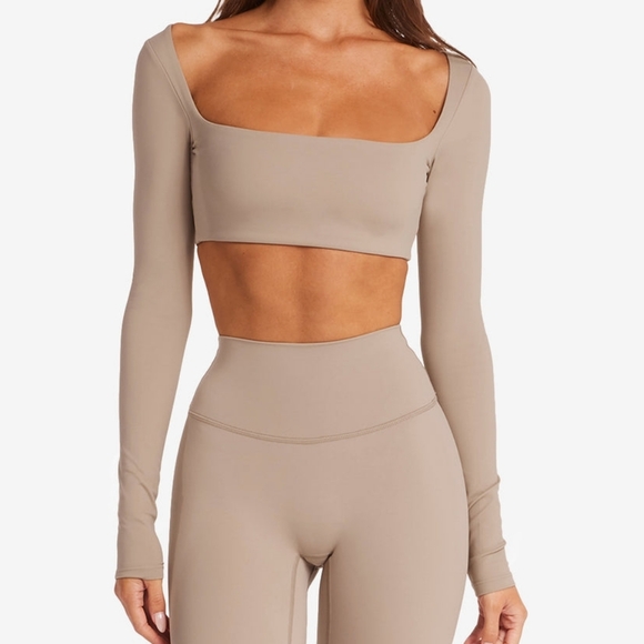 Crop Shop Boutique Tops - NWT CSB XL Freedom Scoop Long Sleeve Crop Top in Almond